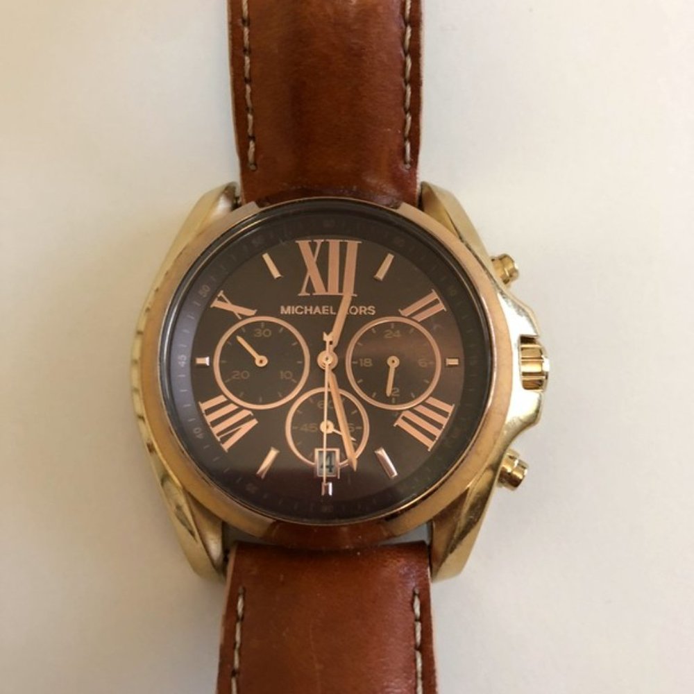 Michael Kors leather strap watch - Picture 3 of 5